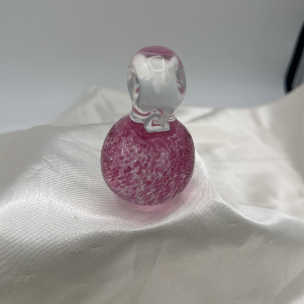 Elegant Pink Art Glass Bird Figurine, smooth Polished bottom, no makers marks. - Picture 3 of 6